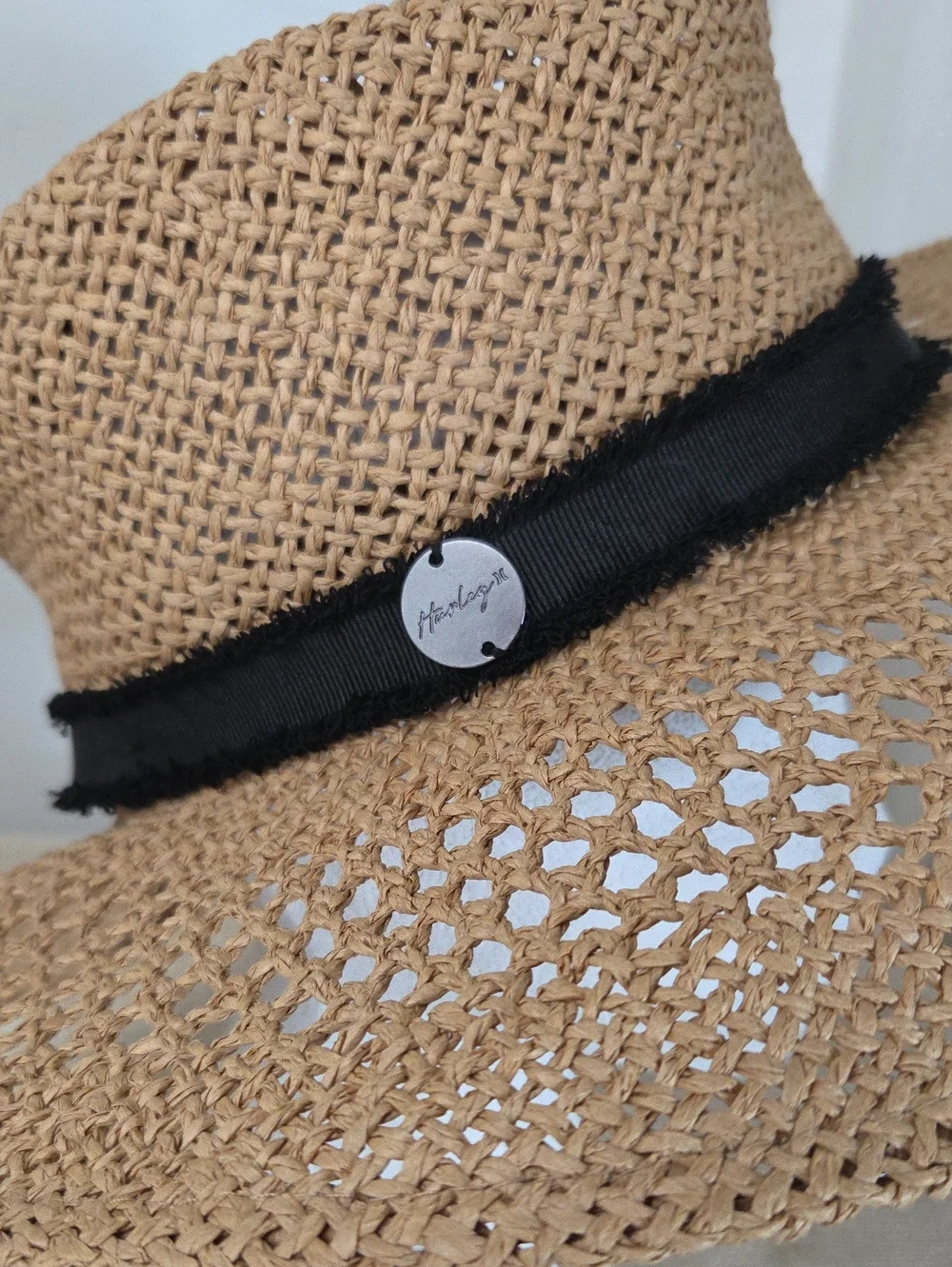 Hurley Wide Brim Paper Straw Sun Hat with Black Band SzS/M
